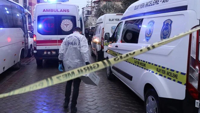 Kadın cinayeti: Eşini öldürüp intihar girişiminde bulundu