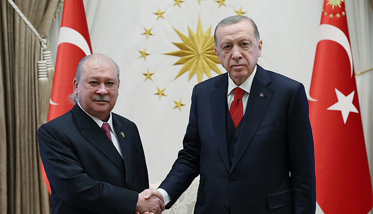 Erdoğan, Johor Sultanı İskender’i kabul etti