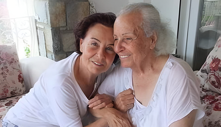Fatma Girik’in annesi Münevver Ukav hayatını kaybetti