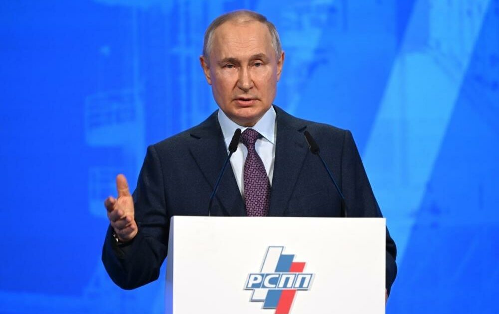 Putin: Belarus’a nükleer silah yerleştireceğiz