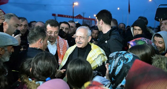 Kılıçdaroğlu çadır kentleri ziyaret etti
