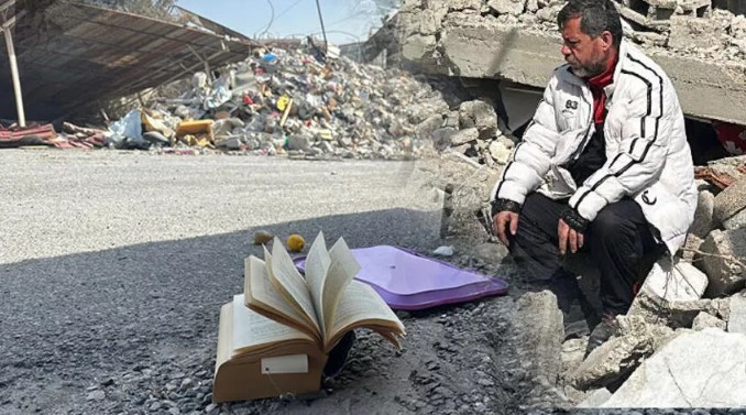 90 bine yakın kitabın olduğu sahaf dükkanı depremde yerle bir oldu