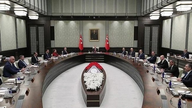 Kabine toplanıyor… Gündemde seçim ve deprem var!