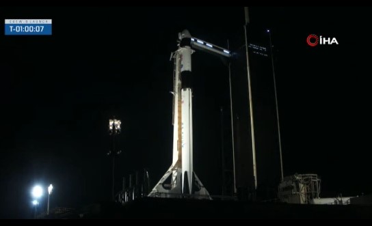 SpaceX Uluslararası Uzay İstasyonu’na 4 astronot gönderdi