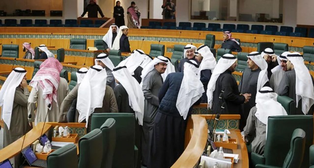 Kuveyt’te parlamento seçimi iptal edildi