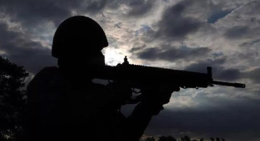 Yunanistan sınırında 2’si FETÖ mensubu 7 kişi yakalandı Yunanistan sınırında 2’si FETÖ mensubu 7 kişi yakalandı