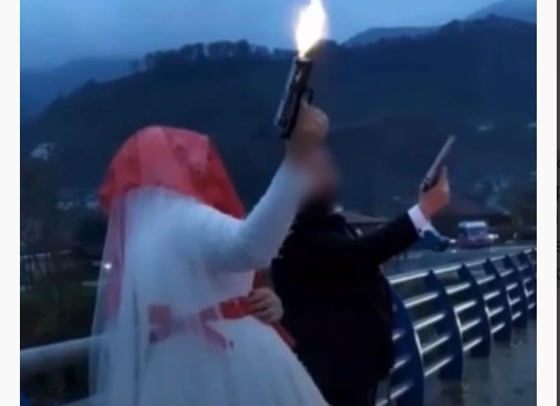 Damat ve gelinin ‘pes’ dedirten görüntülerine adli ve idari para cezası Damat ve gelinin ‘pes’ dedirten görüntülerine adli ve idari para cezası