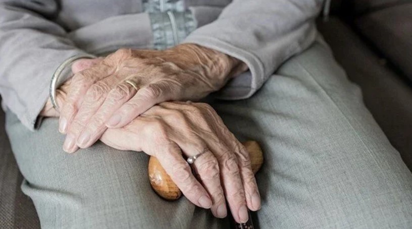 Yaşlı nüfus 8 milyon 451 bin 669 kişi oldu