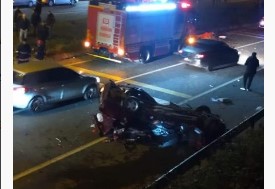 Trafik kazası: 2 ölü, 2 yaralı Trafik kazası: 2 ölü, 2 yaralı