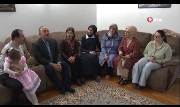 Emine Erdoğan ve Bakan Çavuşoğlu, New York’ta iftar yaptı