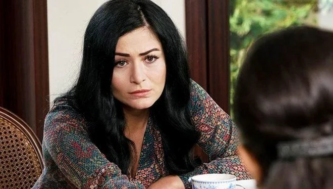 Oyuncu Deniz Çakır evleniyor