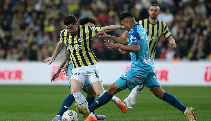 Fenerbahçe ve Zenit depremzedeler için oynadı