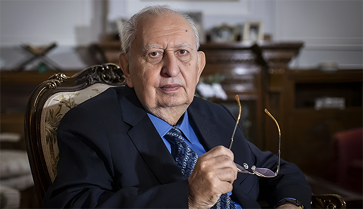 Hüsamettin Cindoruk hastaneye kaldırıldı