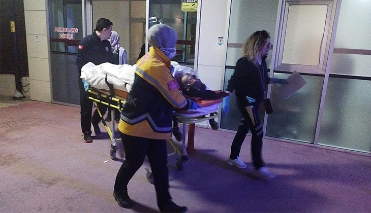 Bursa’da motosiklet dönüş yapan otomobile çarptı: 1 ağır yaralı