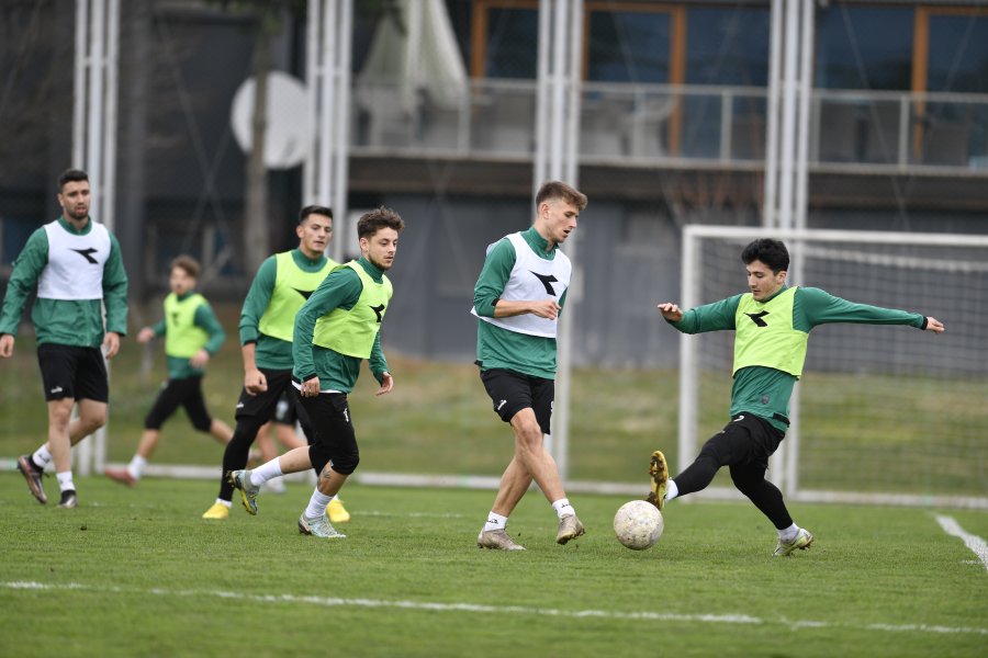 Bursaspor’da hazırlıklar sürüyor