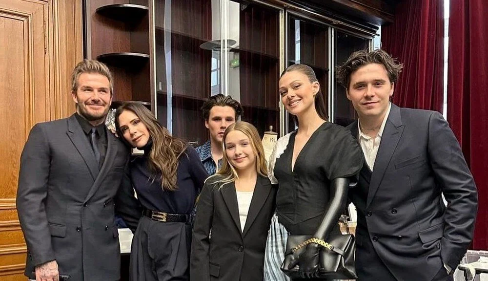 Victoria Beckham’dan mutlu aile pozu!