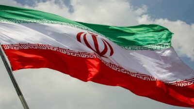 İran dini lideri Hamaney’in eski temsilcisi uğradığı suikastta öldü