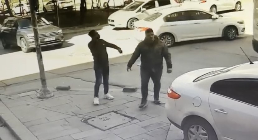 Film gibi olay: Polis süsü verip 17 bin dolarını çaldılar