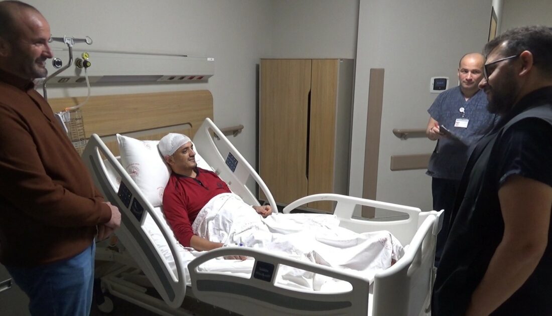 Bursa’da bilinci açık hastaya beyin tümörü ameliyatı yapıldı