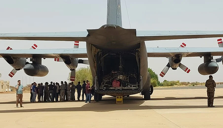 Ateş açılan tahliye uçağı emniyetli şekilde Sudan’dan ayrıldı