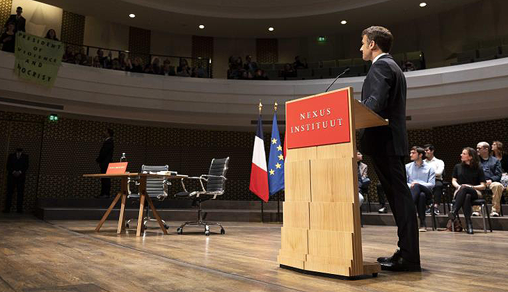 Macron’un konuşması protestocular tarafından kesildi