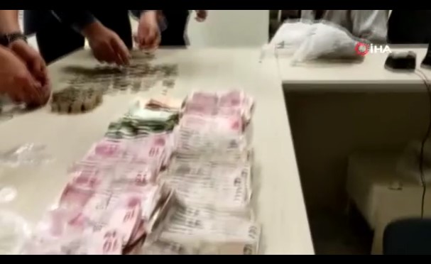 Dilencinin yarım günlük mesaisi herkesi şaşırttı: 2 bin 110 TL