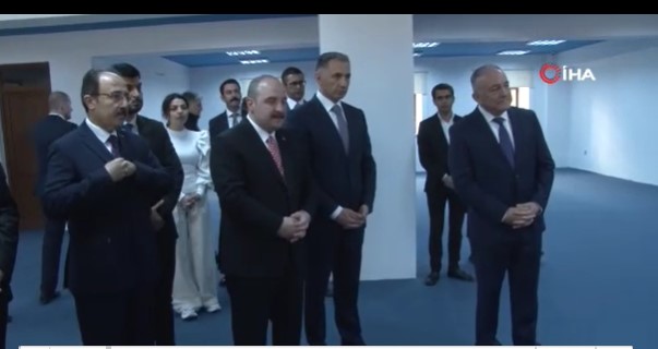 Bakan Varank: Togg’u Aliyev’e teslim etmekten gurur duyuyoruz