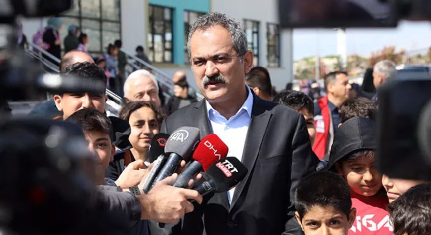 Bakan Özer: Deprem bölgesinden naklini aldıran 22 bin 145 öğrenci geri döndü