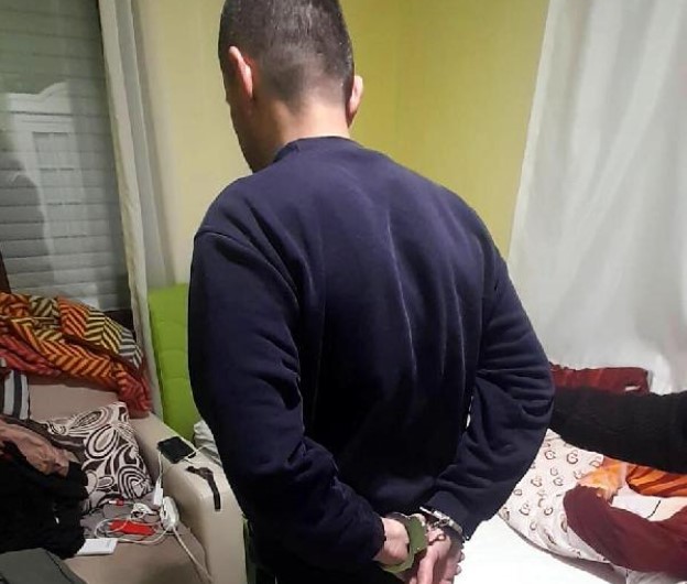 MİT yalanıyla 15 milyon liralık vurguna 5 gözaltı MİT yalanıyla 15 milyon liralık vurguna 5 gözaltı