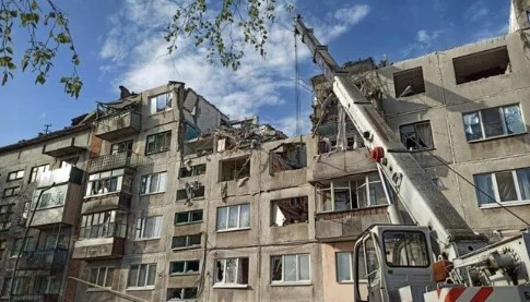 Rusya 5 katlı apartmanı vurdu: 11 ölü, 22 yaralı