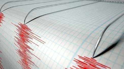 Endonezya açıklarında 7.3 büyüklüğünde deprem