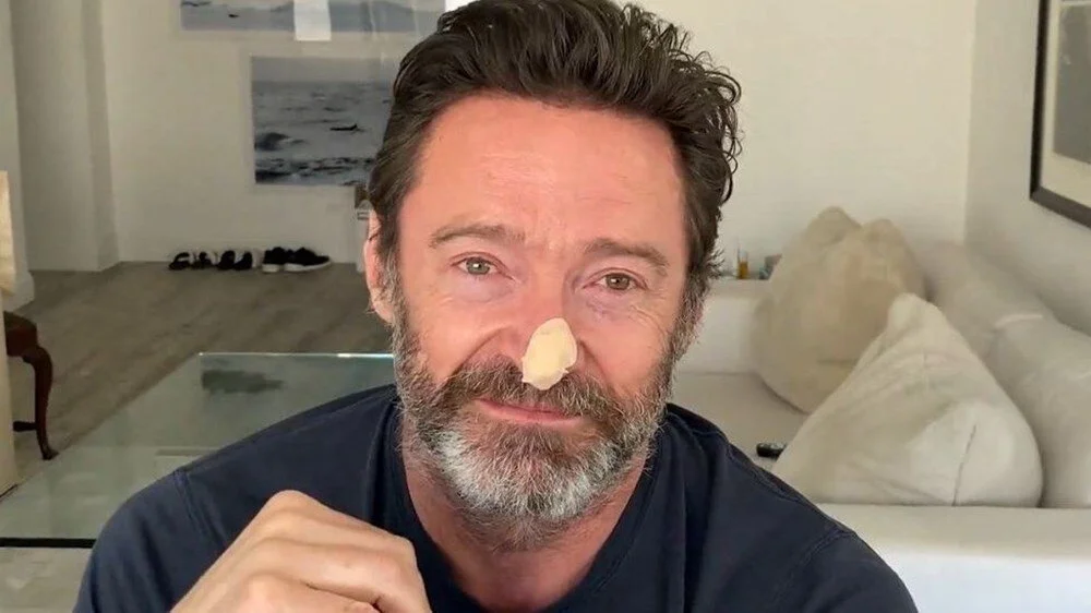 Hugh Jackman hayranlarını korkuttu