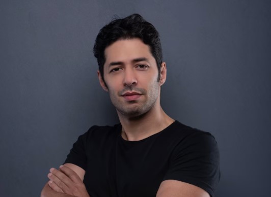 Mert Fırat depremzedeler için koştu