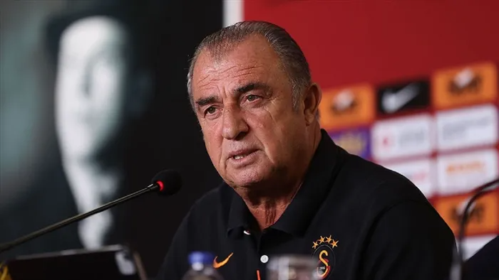Fatih Terim operasyon geçirdi