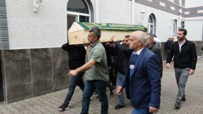 Bursa’da minibüsün çarpmasıyla ölen İnci Su toprağa verildi