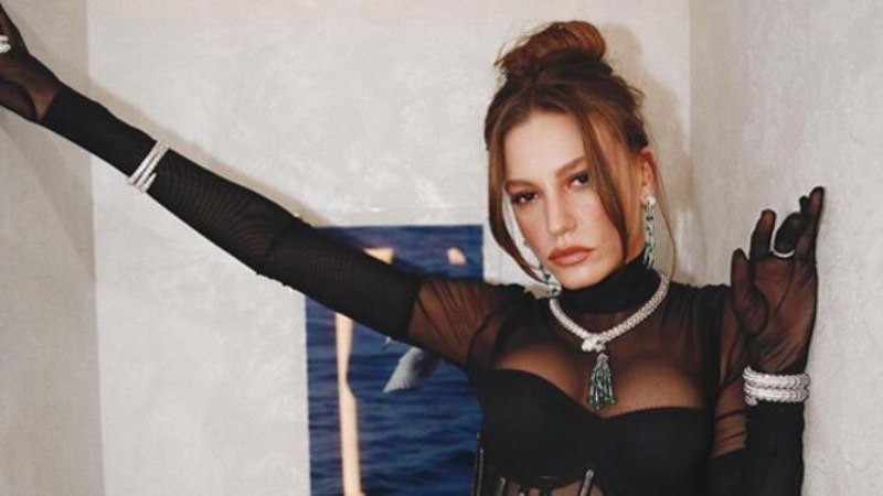 Serenay Sarıkaya’nın yeni projesi ve partneri belli oldu