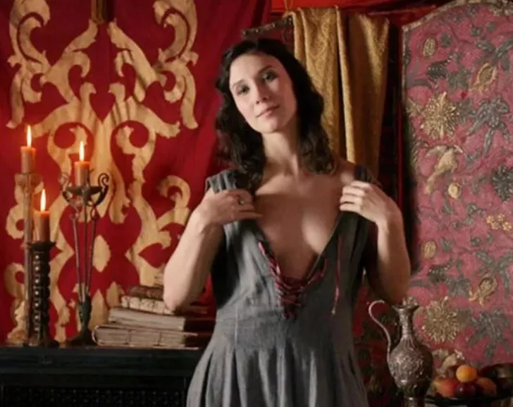 Sibel Kekilli yıllara meydan okuyor