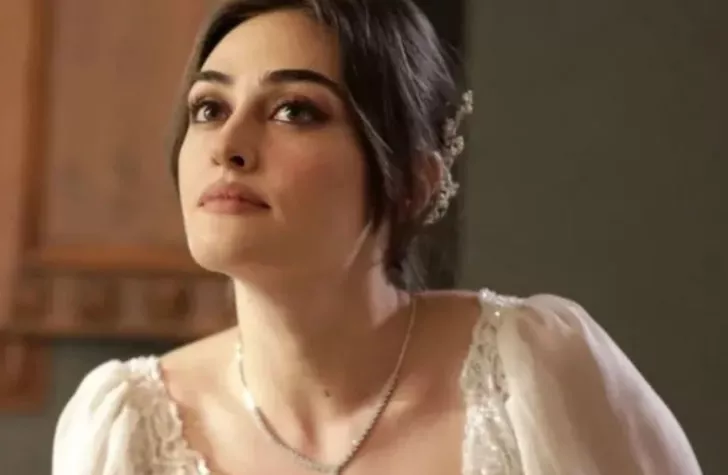 Esra Bilgiç Cannes sokaklarında boy gösterdi