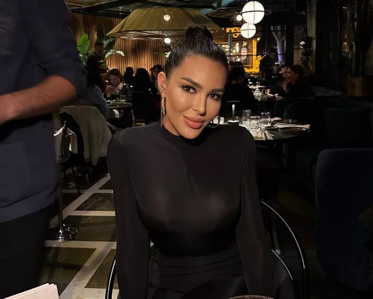 Selin Ciğerci’den tatil pozları