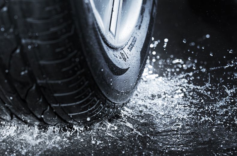 Aquaplaning (kızaklama) nedir? Nasıl önlenir?