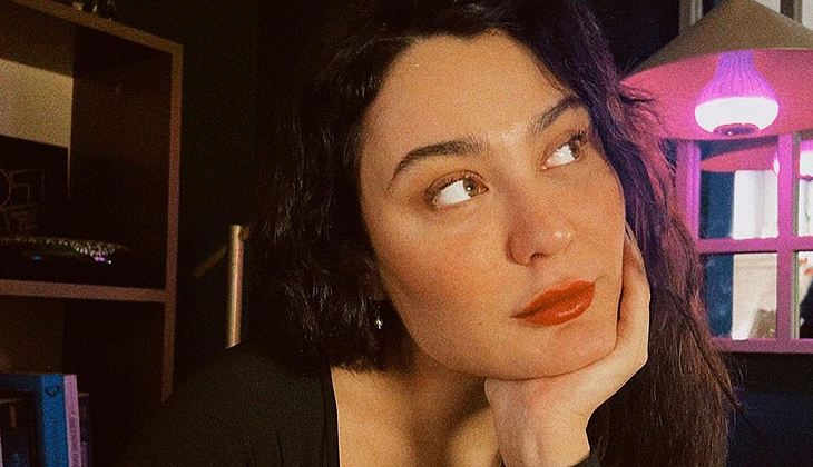 Merve Çağıran’a bikinisi küçük geldi
