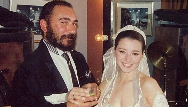 Mustafa Avkıran’dan romantik kutlama