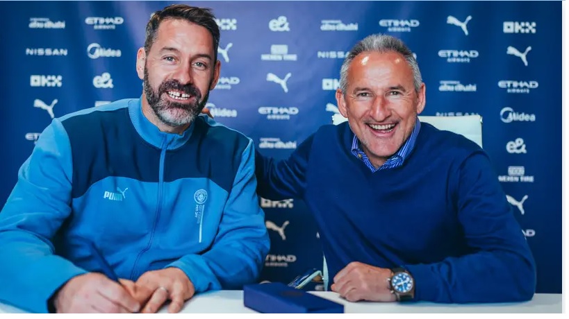 Manchester City, Scatt Carson’ın sözleşmesini yeniledi