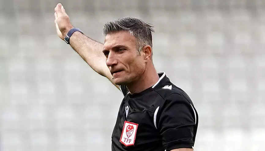 Galatasaray – Sivasspor maçının ‘var’ hakemi Özgür Yankaya oldu