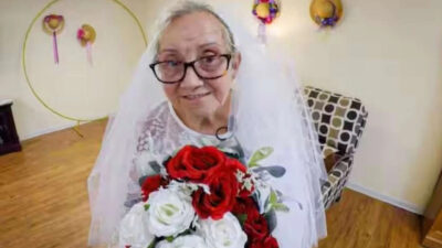 Erkeklere tövbe etti 77 yaşında kendisiyle evlendi