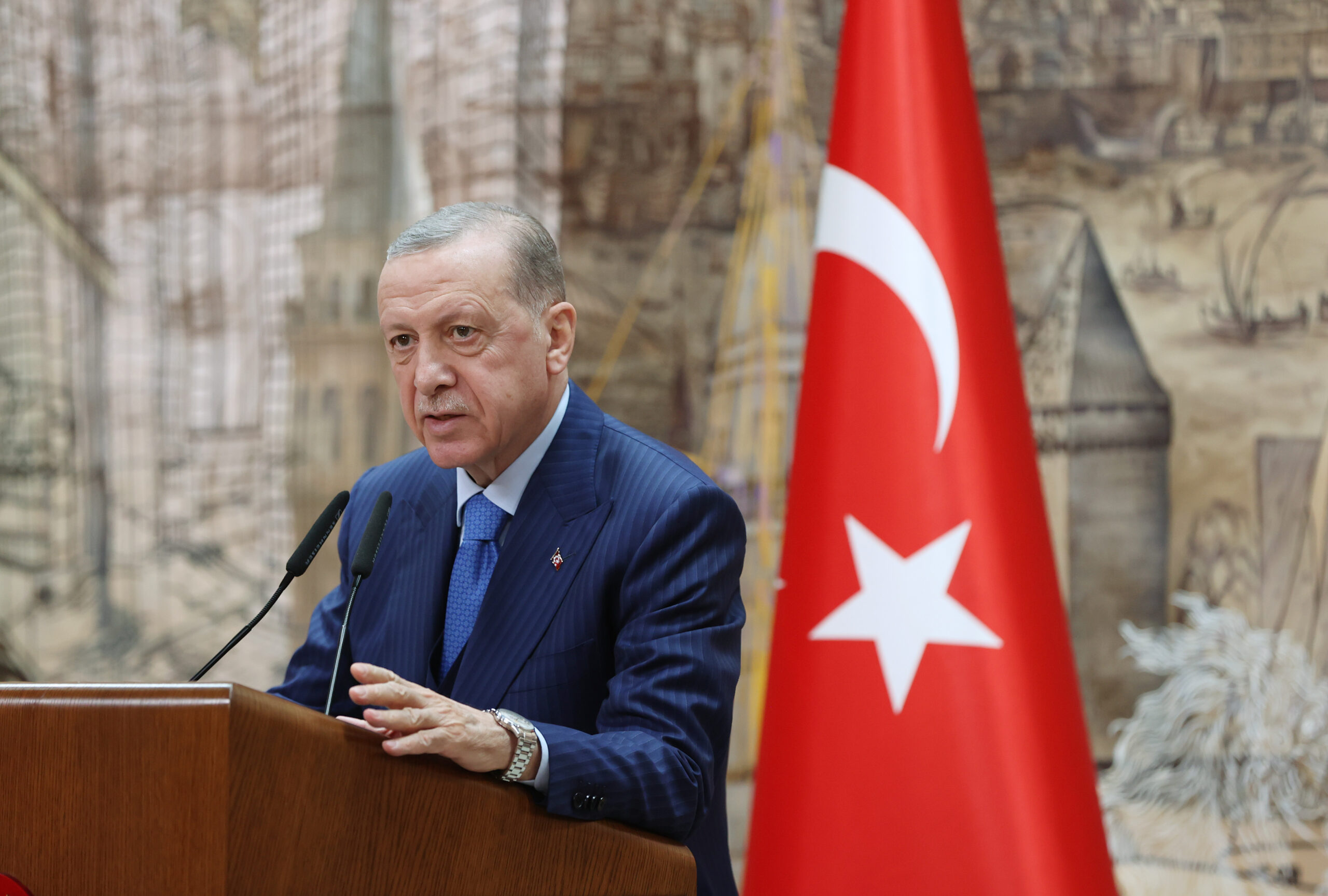 Erdoğan: Sınır ötesi harekatlarımız bitmedi, sadece doğru zamanı bekliyoruz