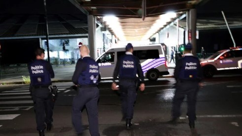 Brüksel’de sandık başında arbede! Müşahitler birbirine girdi
