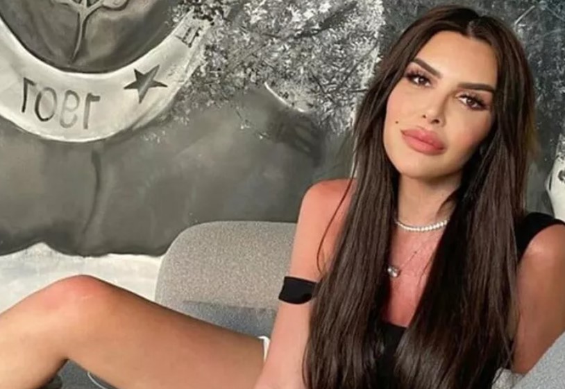 Selin Ciğerci “Allah’ın adını neden ağzına alıyorsun?” yazan takipçisine isyan etti!