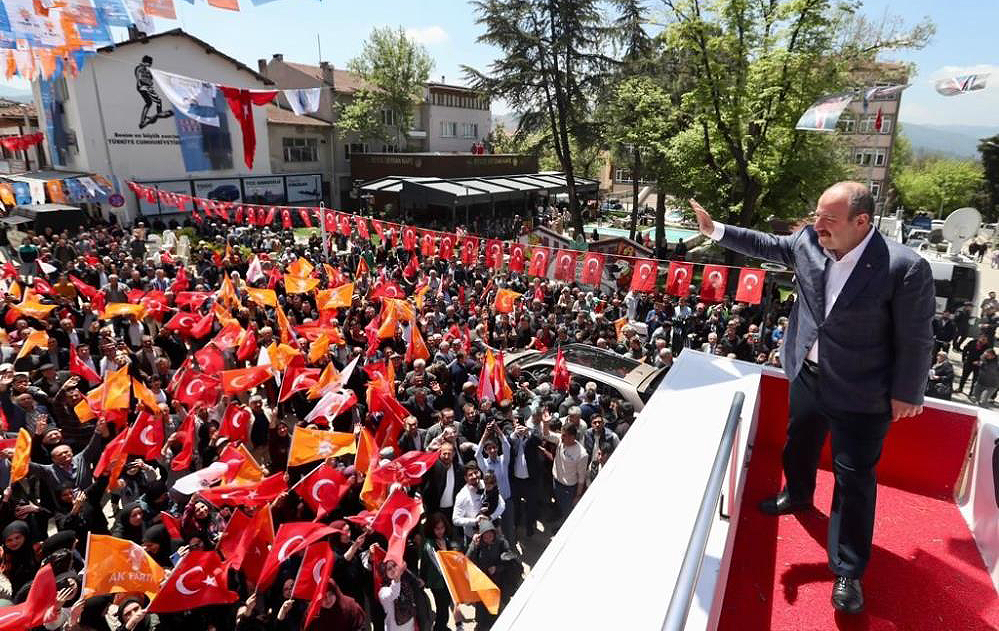 Bakan Varank: Siyasette şiddet olmaz, şiddetin her türlüsüne karşıyız