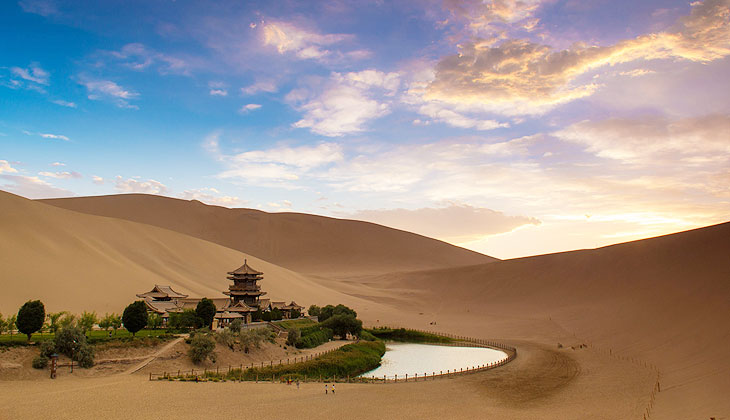 Çölün İncisi: Dunhuang